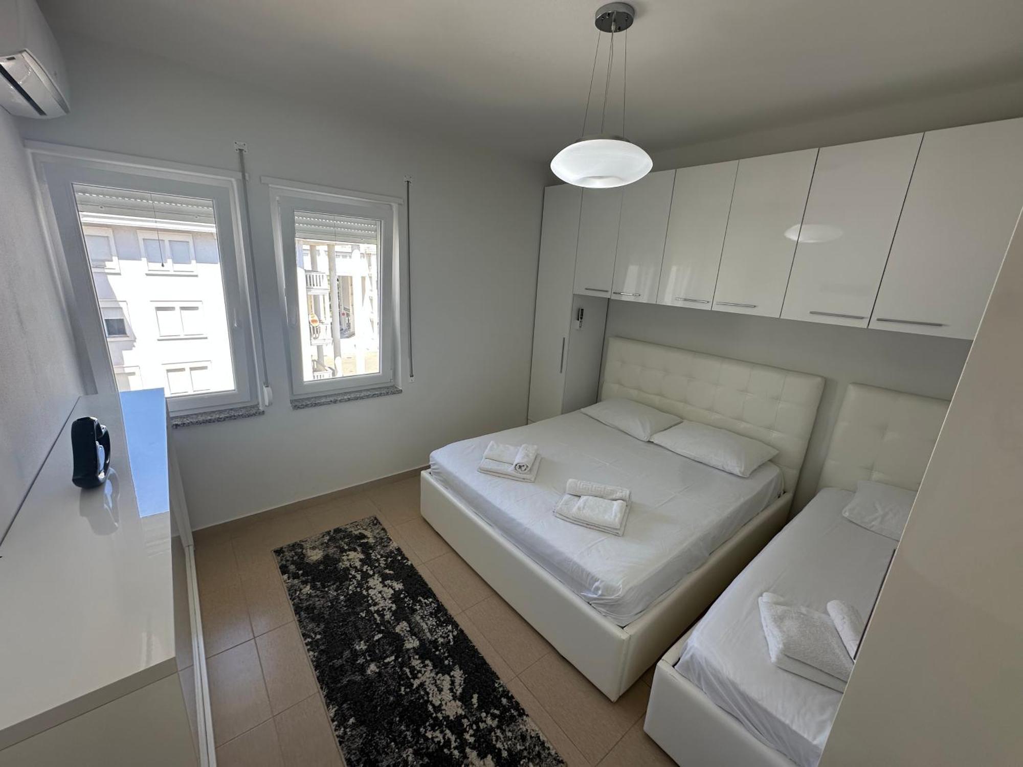 Grand Europa Apartament Velipojë